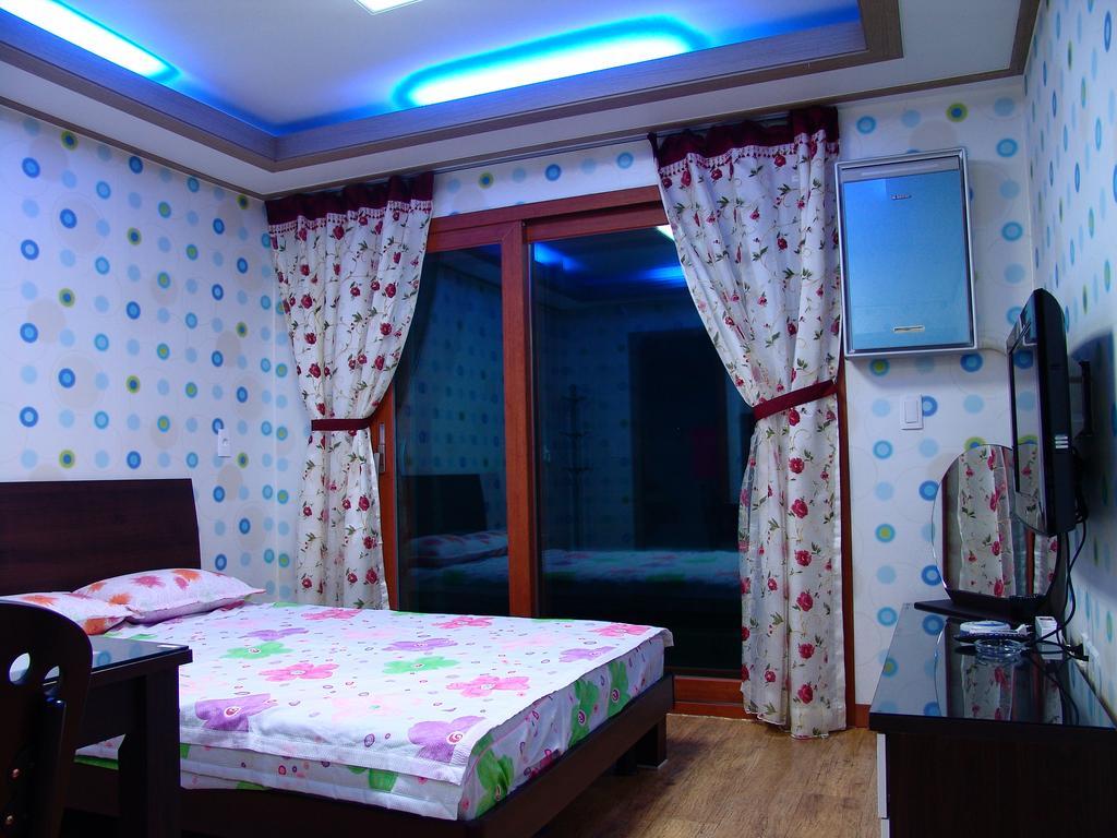 Yongdu Beach Pension Boryeong Buitenkant foto